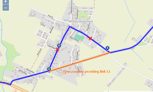 „Mapa miejscowości Władysławowo z zaznaczoną zmianą trasy autobusu linii 11. Standardowy przebieg trasy oznaczony jest kolorem niebieskim, natomiast odcinek ul. Edwarda Krasińskiego i Szkolnej jest wyłączony (czerwone X). Objazd pokazano pomarańczową lini