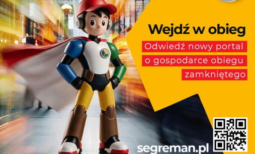 Grafika promująca portal Segreman.pl dotyczący gospodarki obiegu zamkniętego. Przedstawia robota w kasku na tle miejskiej ulicy. Hasło: „Wejdź w obieg. Odwiedź nowy portal o gospodarce obiegu zamkniętego”. Widoczny adres segreman.pl, kod QR oraz logotypy Województwa Mazowieckiego i organizatorów projektu.